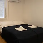 Apartman Pepi 4 *