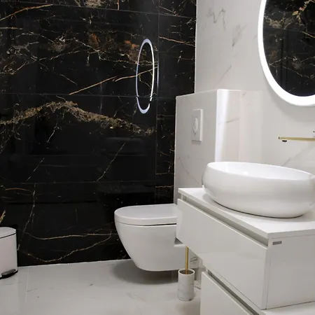 アパート Pepi 4 *