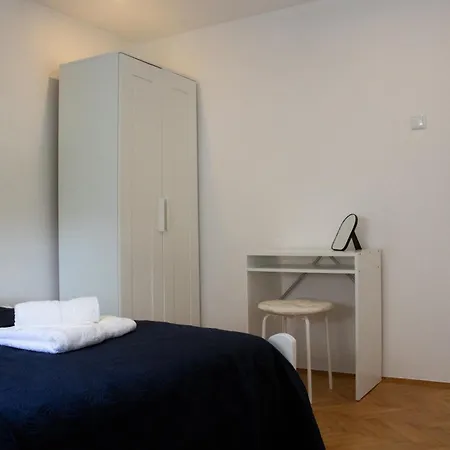 Pepi 4 アパート ザダル