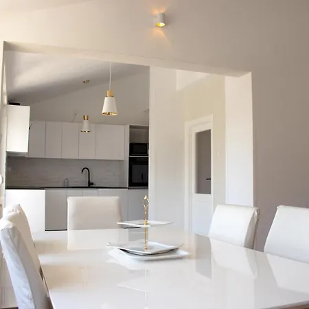 Pepi 4 Apartment *
